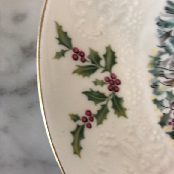ROYAL DOULTON TABLEWARE LTD. Christmas 1977 Collectable Plate Skaters - Picture 14 of 16